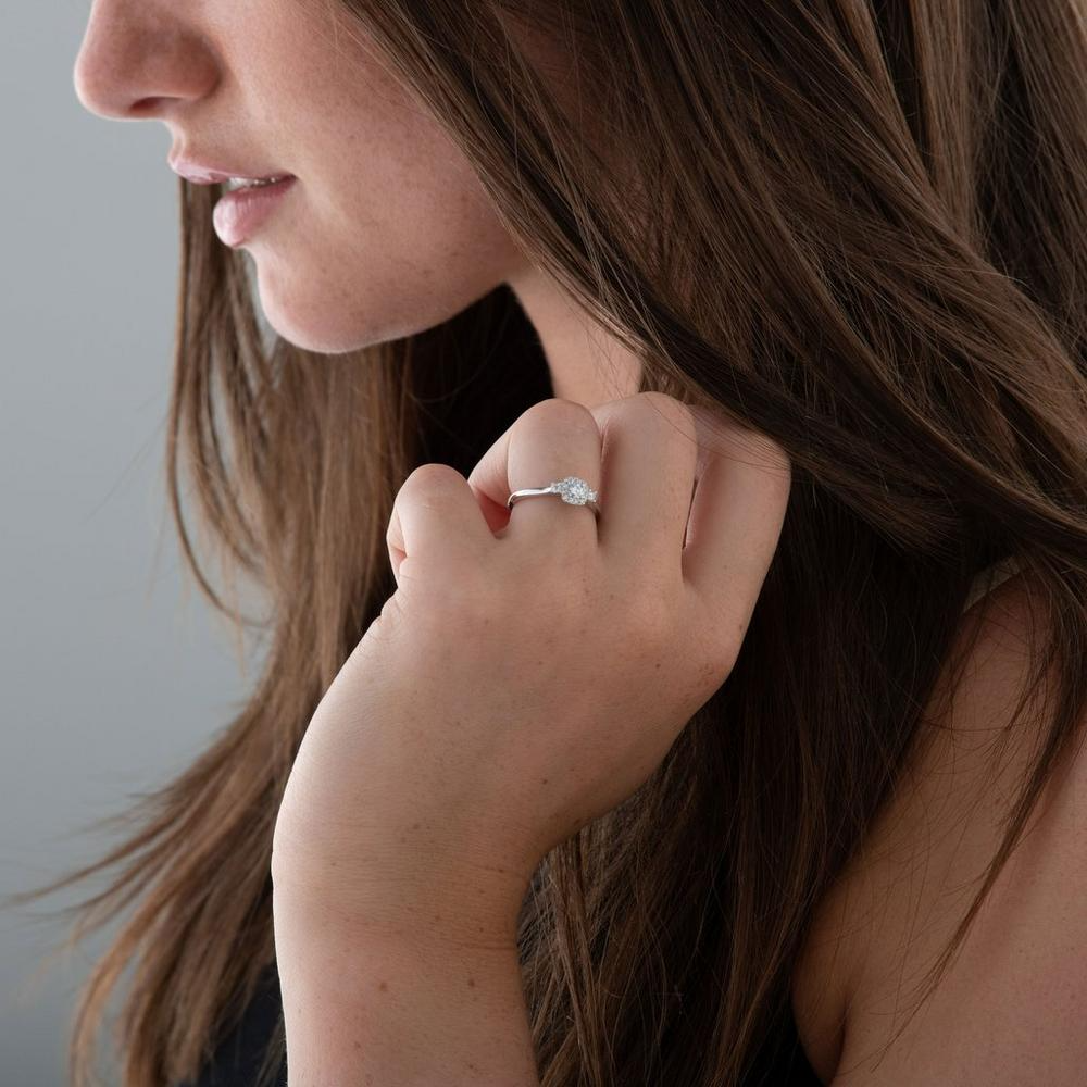 9ct White Gold Diamond Halo Ring - Image 2